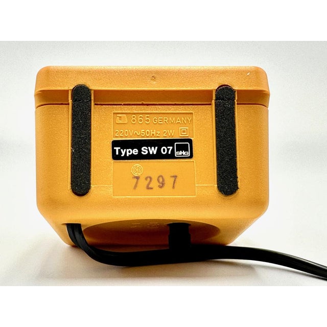 Modatempo Table Clock from SHG, 1980s For Sale - Image 4 of 8