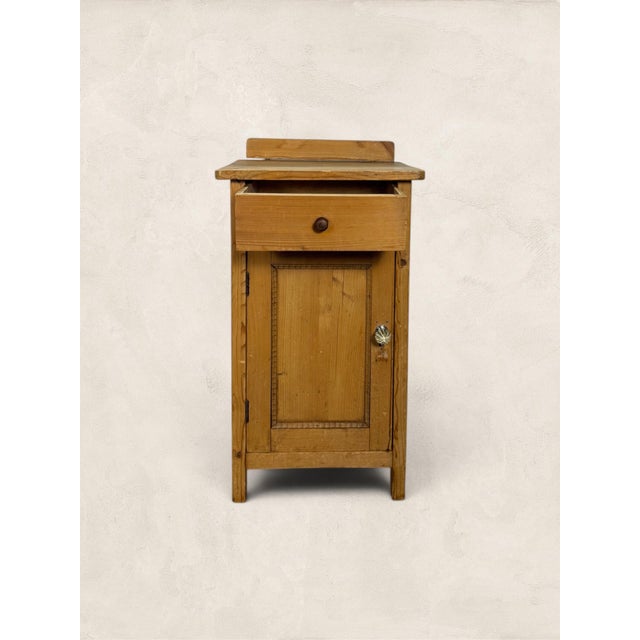 English Antique English Pine Pot Cupboard For Sale - Image 3 of 7