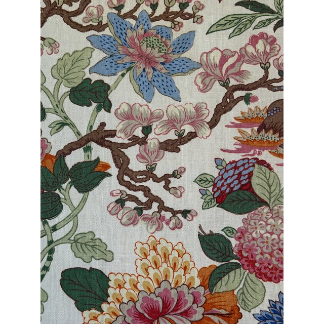 Gp & J Baker Magnolia Cream/Blue Fabric r1351.4 Baker Originals Collection 5 Yards For Sale - Image 4 of 7