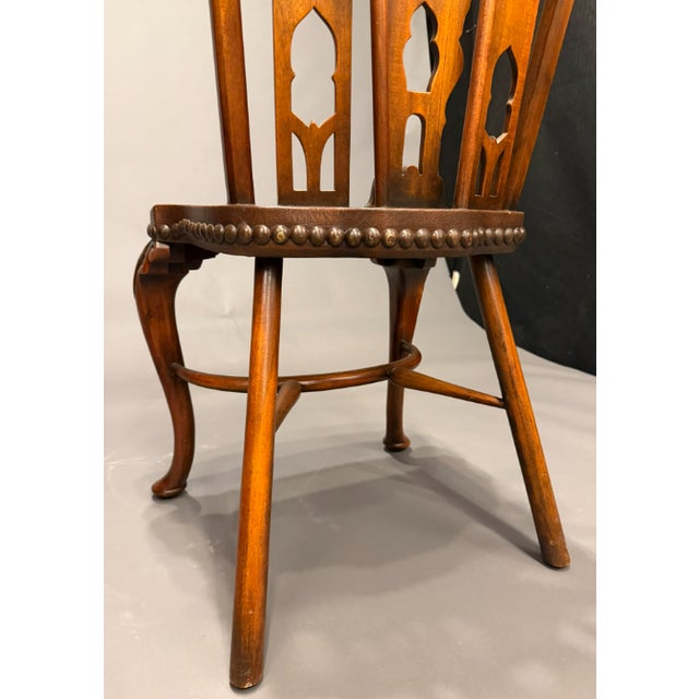 1990s 1990s Set of 6 Gothic Windsor Style Mahogany Dining Chairs With Leather Seats, 2 Armchairs & 4 Side Chairs For Sale - Image 5 of 15
