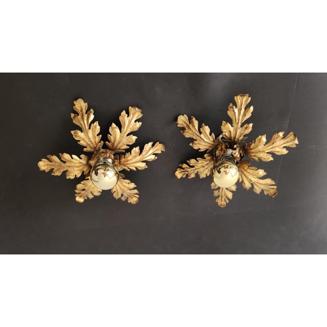 Modern Hollywood Regency Florentine Flower-Shaped Gilt Flush Mount with Hand-Forged, Floral, Gilded with Gold Leaf in the style of Hans Kögl, Italy, 1960s For Sale - Image 3 of 18
