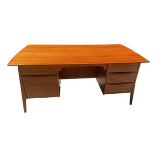Danish Modern Desk by Svend Madsen Model 88 60s Sigurd Hansens Møbelfabrik For Sale