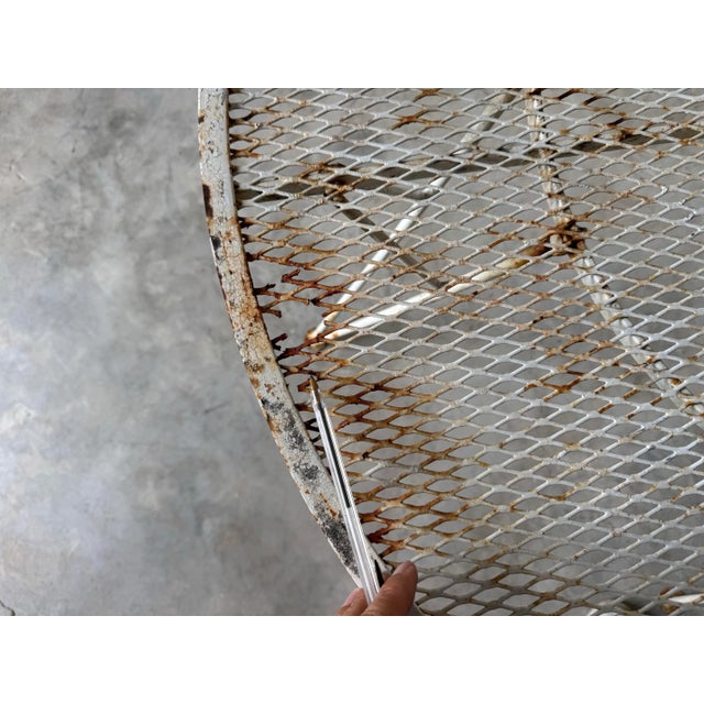 1960’s Mid-Century Modern Round Mesh Top Outdoor Dining Table by John Salterini, Attributed For Sale - Image 12 of 12