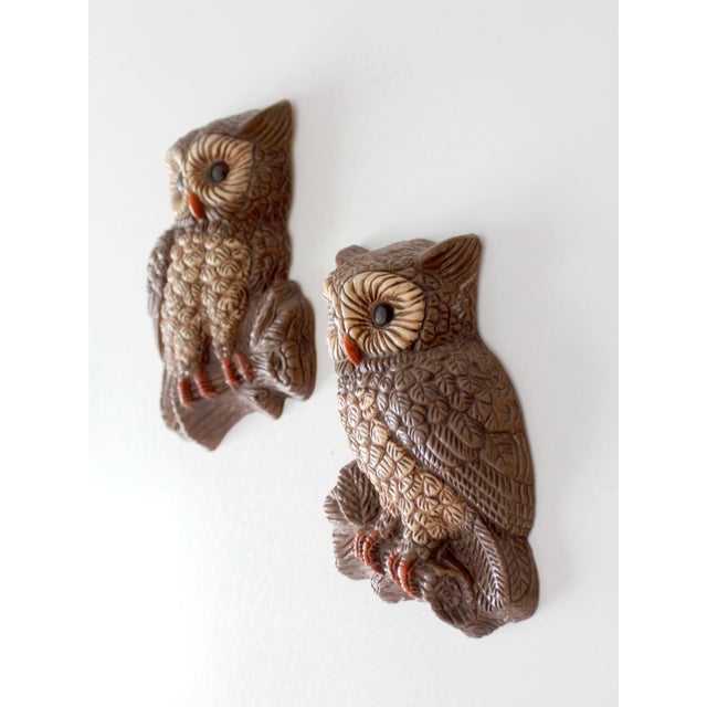 Mid-Century Modern Vintage 1970s Woodland Owl Wall Plaques Pair For Sale - Image 3 of 10