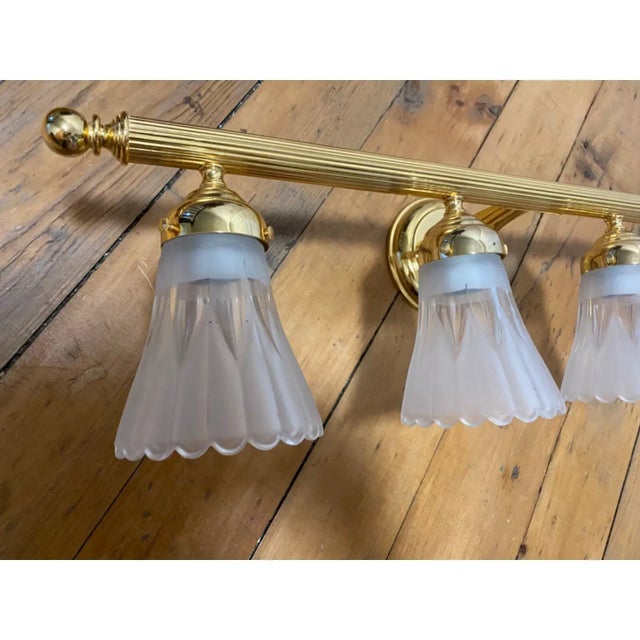 Traditional 1980s Vintage Brass Traditional Vanity Wall Lighting With Glass Shades For Sale - Image 3 of 5