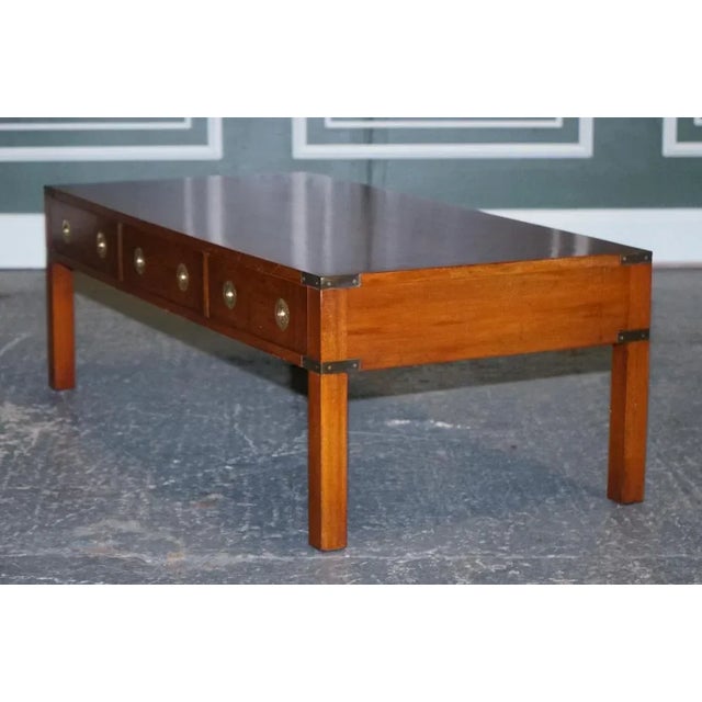Wood Military Campaign 3-Drawer Coffee Table in Burr Yew Wood, Elm and Brass, 1950s For Sale - Image 7 of 14
