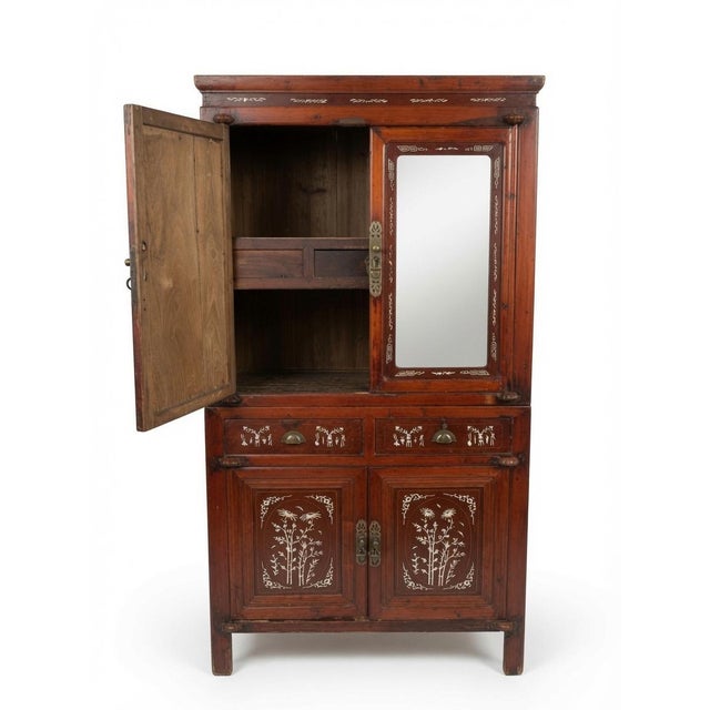 1950s Vintage Chinese Cabinet With White Floral Inlay & Mirrored Doors – Statement Piece For Sale - Image 5 of 9