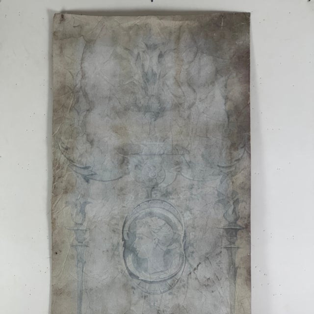 Bonjour. We present a French antique piece you can quickly throw on your wall, for a unique decorative element. One to...
