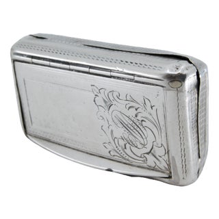 Silver Snuff Box with Flower Engraving For Sale