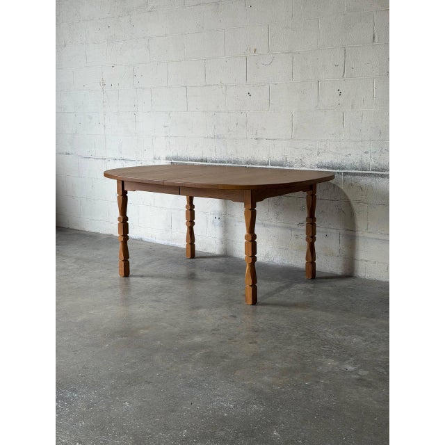 Oak Oval Non-Extendable Dining Table With Turned Oak Legs Vintage Mid-Century Modern 1970s For Sale In Los Angeles - Image 6 of 10