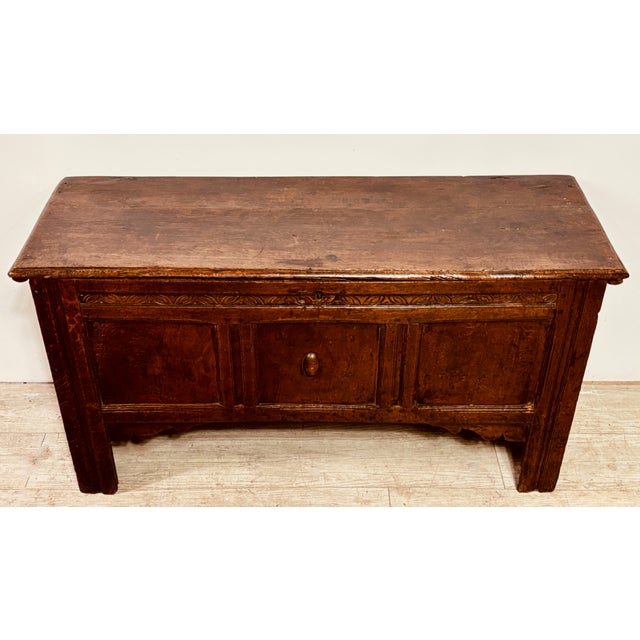 Late 17th Century English Oak Trunk / Chest / Bench For Sale In San Francisco - Image 6 of 7