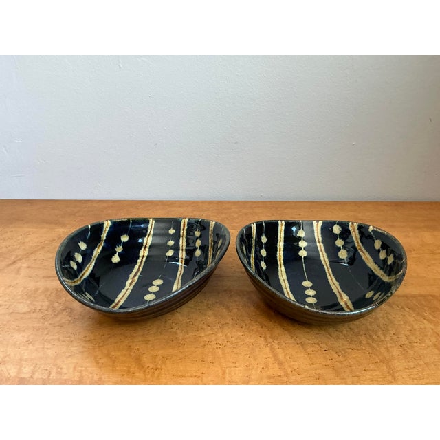 Cream Vintage Original Studio Pottery Bowl - Set of 2 For Sale - Image 8 of 12