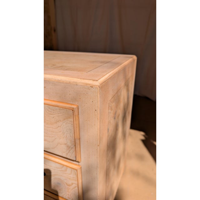 Vintage Hekman Blond 3-Drawer Bedside Chest With Bookmatched Figured ...