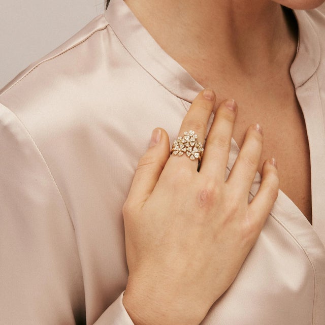 Contemporary Syna Yellow Gold Flower Bunch Ring with Diamonds For Sale - Image 3 of 4