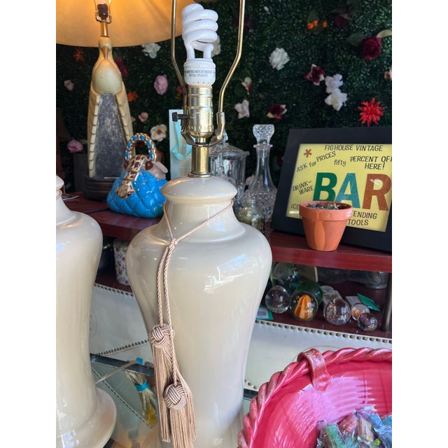 Mid-Century Modern 1970s Mid-Century Modern Ceramic Table Lamps With Light Pink Tassels - a Pair For Sale - Image 3 of 11
