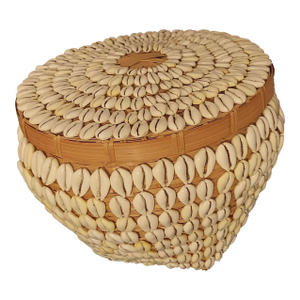 1970s Large Decorative Balinese Hand Woven Natural Bamboo Lidded Basket Encrusted With Cowrie Shells