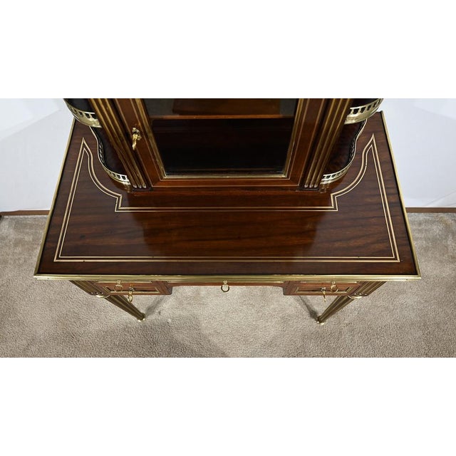 Small Louis XVI Mahogany Showcase For Sale - Image 10 of 18