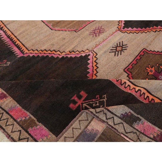 Galerie Shabab Collection Mid-20th Century Handmade Turkish Anatolian Room Size Carpet For Sale - Image 9 of 10