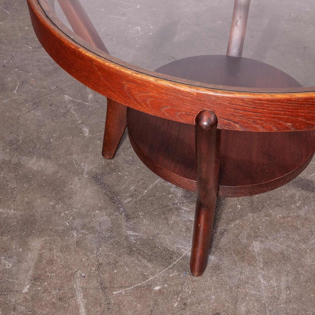 Wood Round Dark Oak Side Table by Kozelka & Kropacek for Interieur Praha, 1950s For Sale - Image 7 of 8