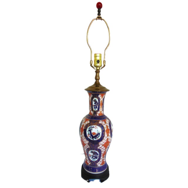 Beautiful vintage Imari table lamp. Dimensions: 28" high (22" high from base to top of socket), 6" deep. Very good vintage...
