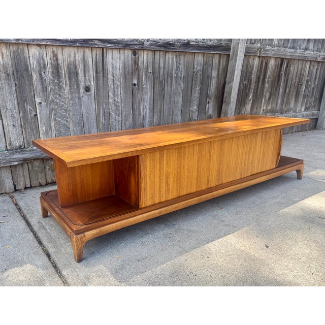 Mid-Century Modern Lane Rhythm Mid Century Walnut Coffee Table or Credenza For Sale - Image 3 of 9