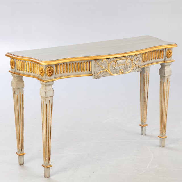 Vintage Decorated Console Table, 1940s, in Good conditions. Designed 1920 to 1949