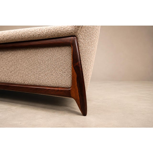 1960s Brazilian Modern Stella Three-Seat Sofa in Rosewood & Bouclé by Sergio Rodrigues, Brazil For Sale - Image 13 of 18