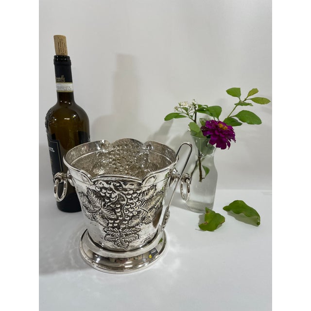 1970s Italian Silverplated Grape Motif Ice Bucket With Drain and Tongs For Sale - Image 16 of 18