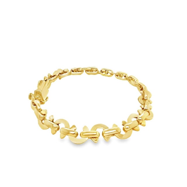 Chanel Mid 20th Century Chanel 18k Yellow Gold Bracelet Iconic C Logo Links 7" For Sale - Image 4 of 10