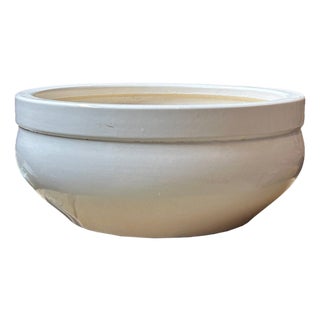 Vintage Finish Off White Porcelain Round Pot Planter For Sale