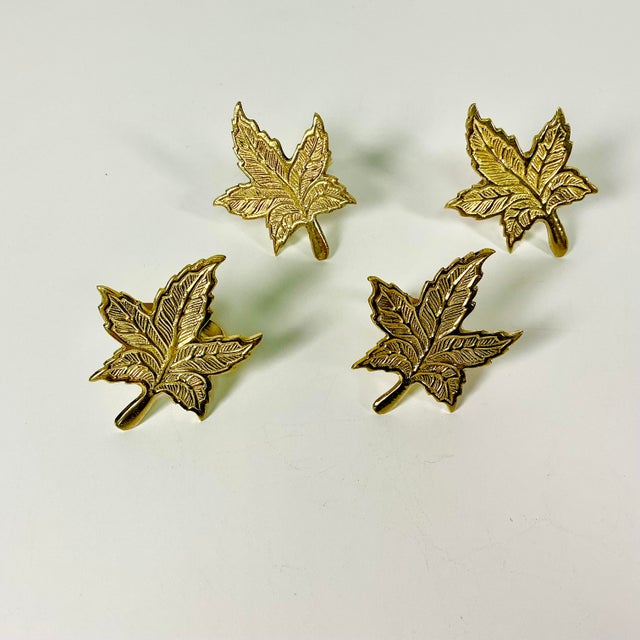 1980s Vintage Boho Chic Adirondack Arts & Crafts Rustic Brass Maple Leaf Napkin Rings - Set of 4 For Sale - Image 15 of 16