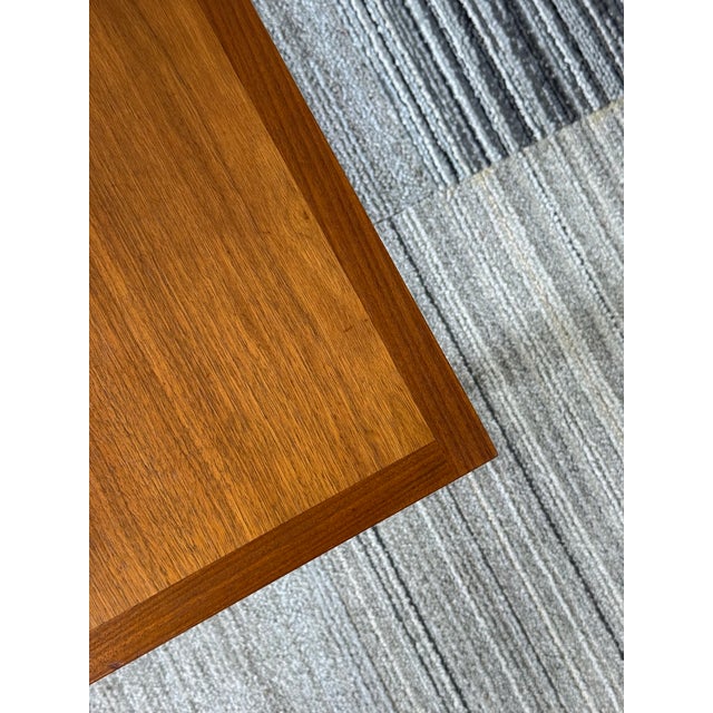 * Most Unusual Hardly Used Table * -MID-CENTURY MODERN TWO-TIER END TABLE -MANUFACTURE: UNKNOWN -IN THE STYLE OF: Mid-...