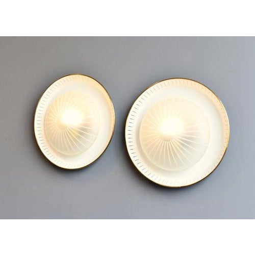 Mid-Century Modern Striped Glass Wall Lights, 1950s, Set of 2 For Sale - Image 9 of 11