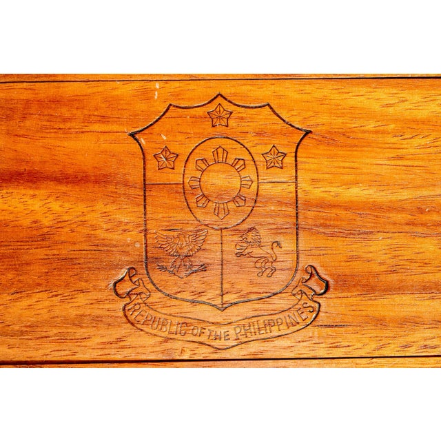 Traditional Vintage Republic of the Philippines Empty Wood Cigar Box Dovetail Keepsake Box For Sale - Image 3 of 12