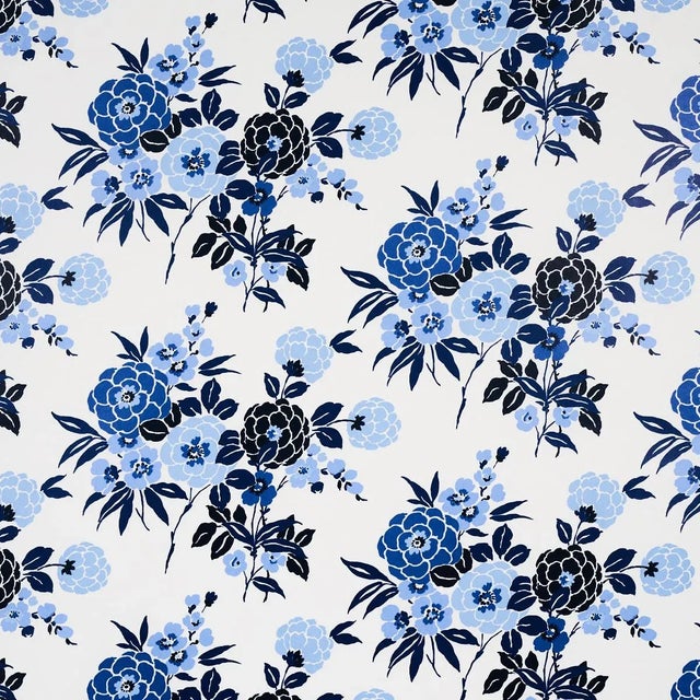 Not Yet Made - Made To Order Sample - Schumacher Valentina Floral Wallpaper in Blues For Sale - Image 5 of 5