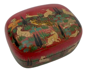 Vintage Hunter Tiger Kashmir Trinket Domed Box India Paper Mache Lacquer