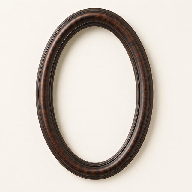 Vintage 1930 Oval Wood Picture or portrait display Wall Frame Faux Tortoise Shell Wall Decor A warm, classic oval wall...