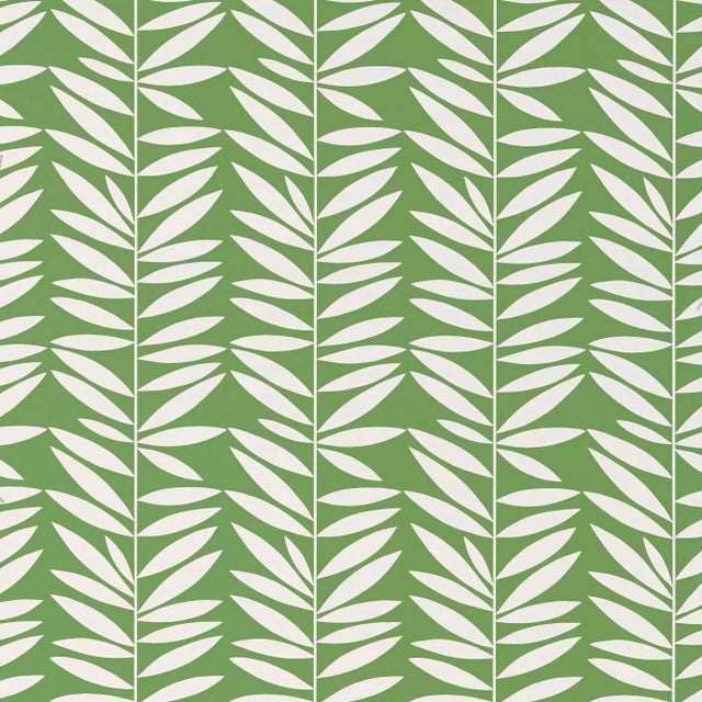 Mid-Century Modern Schumacher Leaf Stripe Wallpaper in Leaf For Sale - Image 3 of 3