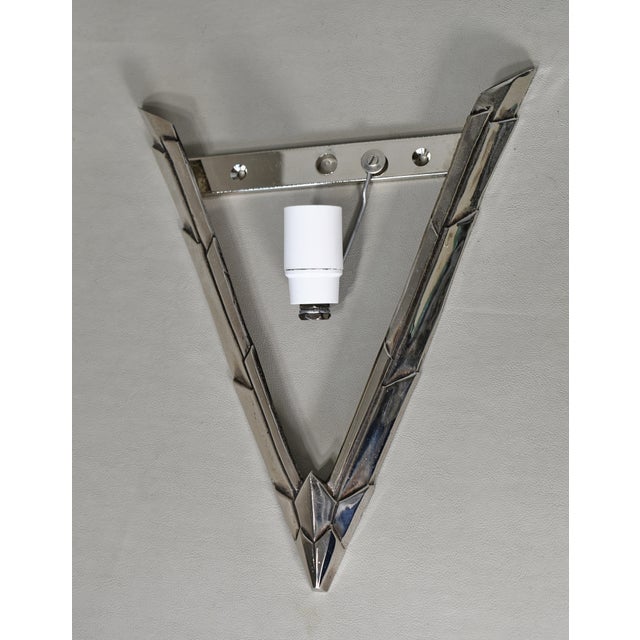 1930s French Art Deco Nickeled Bronze & Frosted Glass Cubist Wall Sconces by Degue - A Pair For Sale - Image 9 of 14