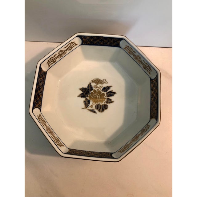 1970s 1970s Decorative Imari Octagonal Bowl (7.5”) For Sale - Image 5 of 12