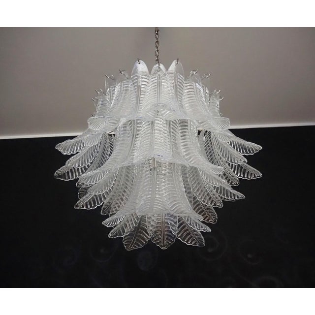 Mid-Century Modern Italian Murano Three-Tier 48 Transparent Felci Glass Chandelier, 1990s For Sale - Image 3 of 15