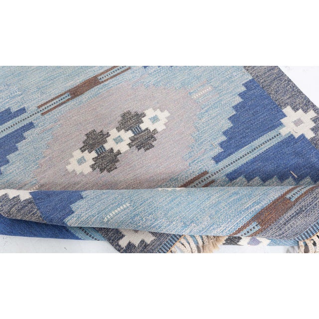 Mid-Century Modern Doris Leslie Blau Vintage Swedish Flat-Weave Rug by Ingegerd Silow For Sale - Image 3 of 9