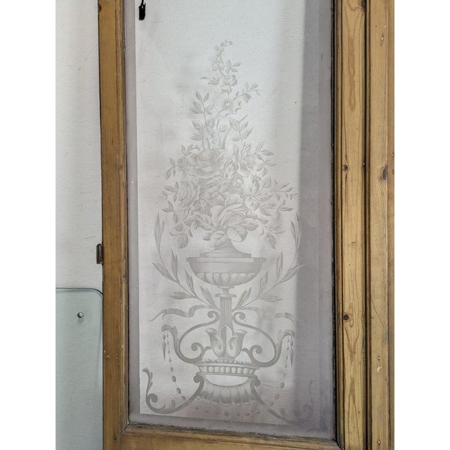 Early 20th Century Engraved Glass Doors, Set of 2 For Sale - Image 4 of 9