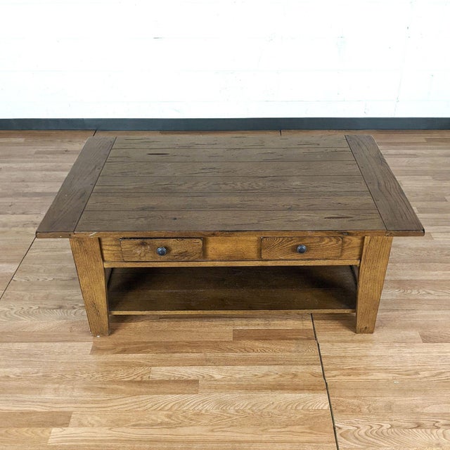Broyhill Attic Heirlooms Round Lift Top Cocktail Table Coffee Table