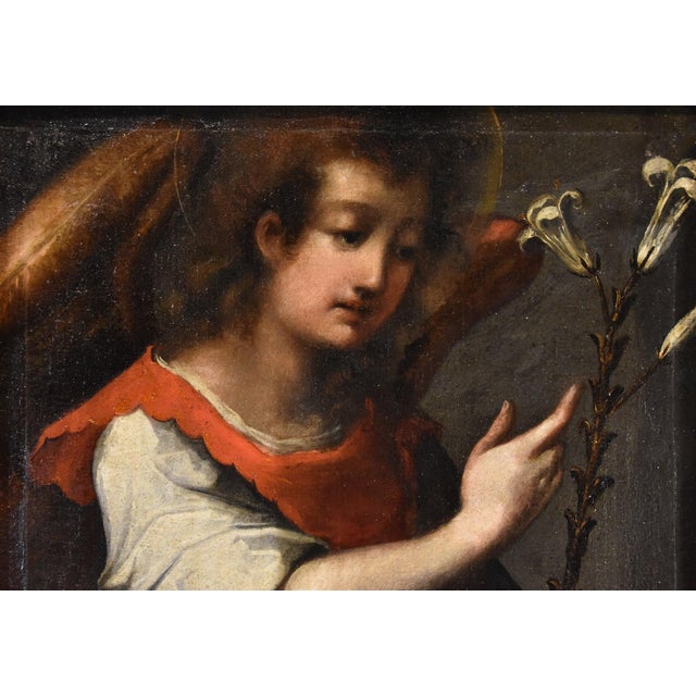Baroque Tuscan School Artist, Angel of the Annunciation, 17th Century, Oil on Canvas For Sale - Image 3 of 15