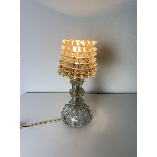Rostrato Murano glass table lamp in the style of Barovier & Toso, 1940s It shows minor signs of aging, with chipping and...