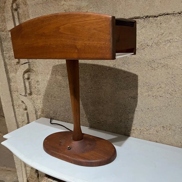 Tony Paul 1960s Mid-Century Modern Walnut Desk Lamp With Organic Design For Sale - Image 4 of 11