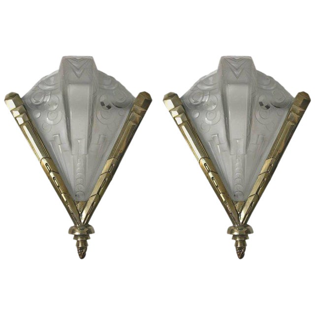 French Art Deco Geometric Sconces Signed by Muller Frères - a Pair For Sale