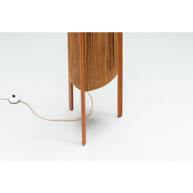 Tripod Floor Lamp in Sisal and Teak from Temde, Switzerland, 1960 For Sale - Image 10 of 11