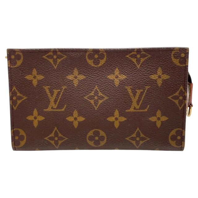 Mid-Century Modern A 1999 Vintage Louis Vuitton Coated Canvas Monogram Pouch For Sale - Image 3 of 14